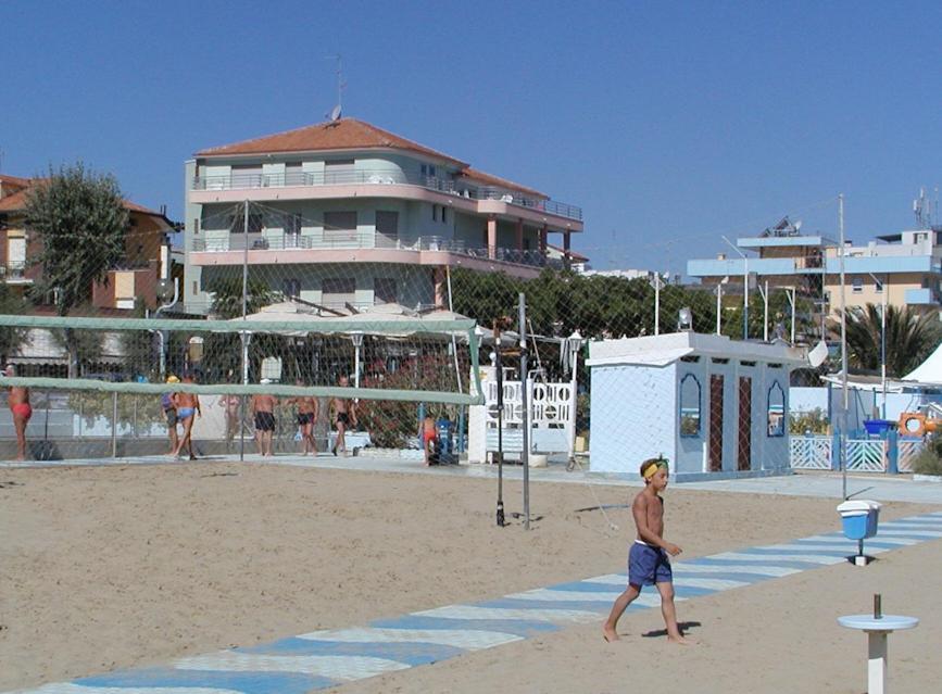 Albergo Villa Mauri Rimini Exteriör bild