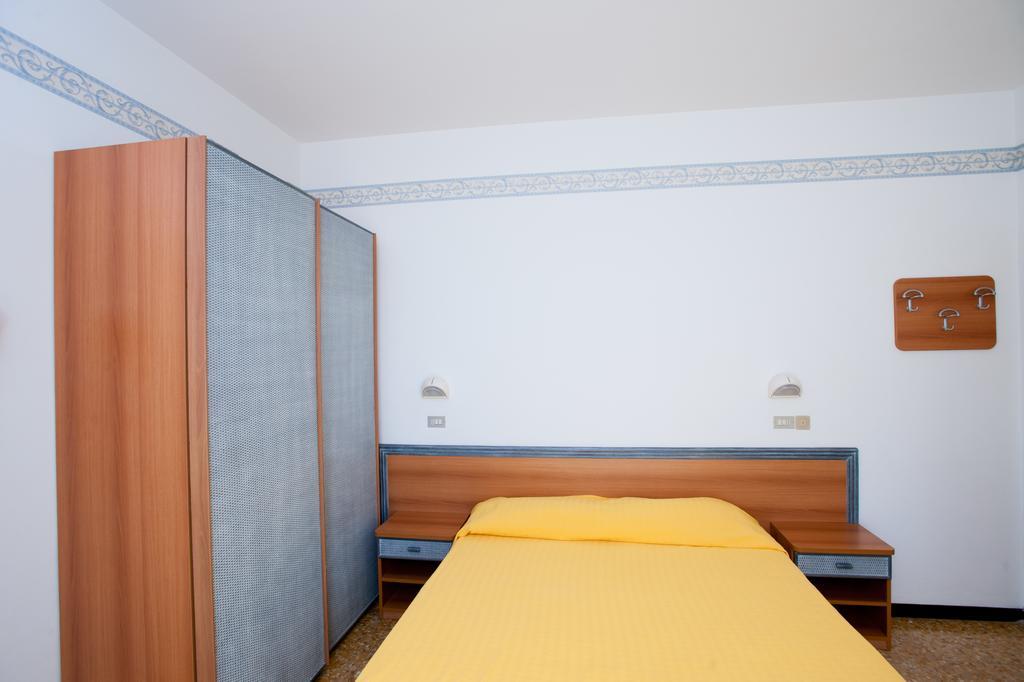 Albergo Villa Mauri Rimini Exteriör bild